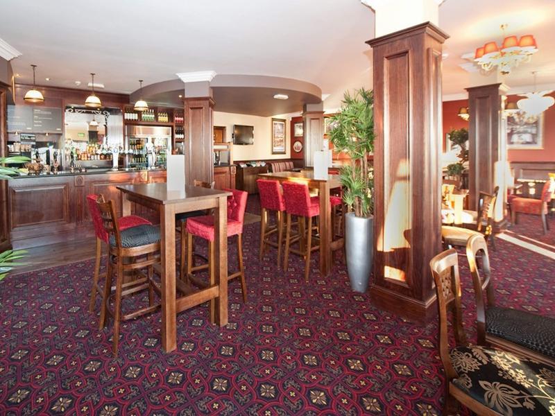 Best Western Foley Arms Hotel Great Malvern Buitenkant foto